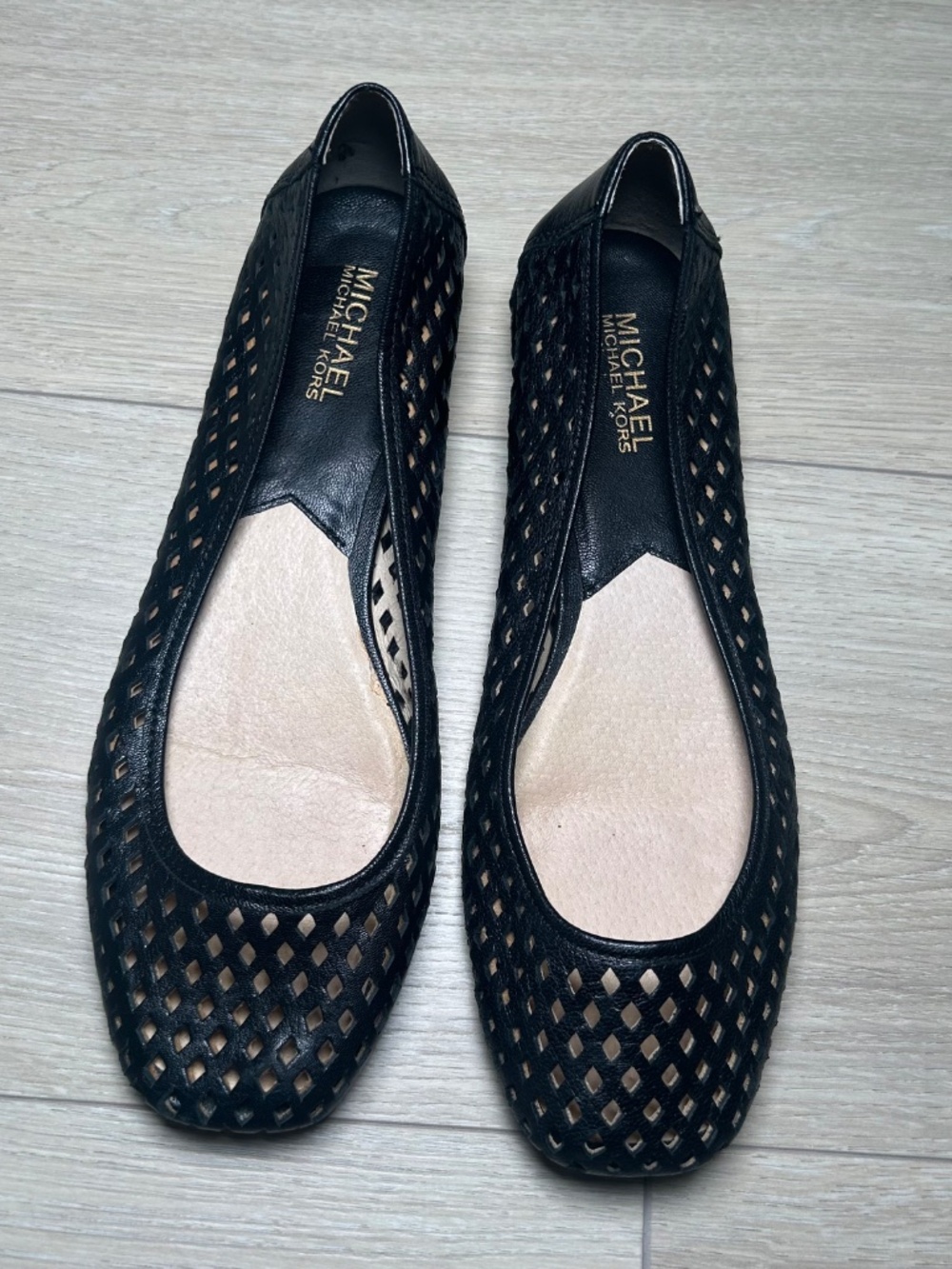 Micheael Kors Black Leather Cutout Ballet Flats Size 8.5 M EU39 UK 6.5